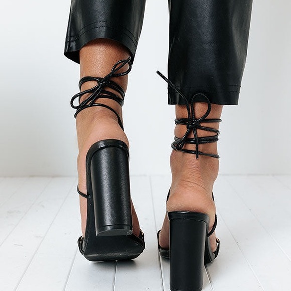 LAICIGO Womens Lace up Heeled Sandals Square Open Toe Chunky Block Heel … - Picture 9 of 9